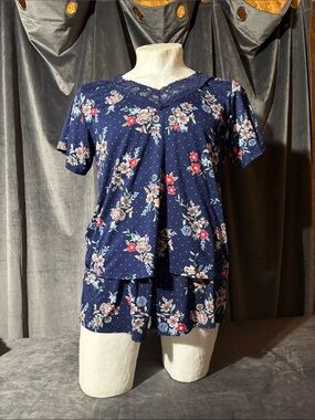 Floral Lace-Trim Navy Short Sleeve Tee
